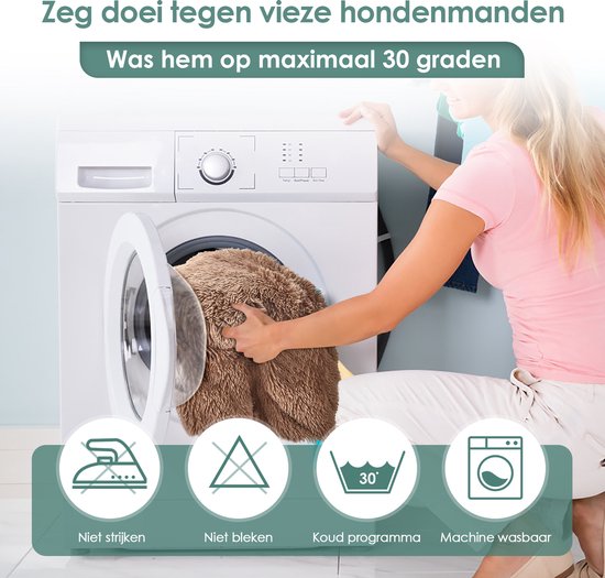 Beige hondenmand wordt in de wasmachine gewassen. Niet strijken, niet bleken.