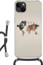Geschikt voorApple Iphone 14 Plus - Crossbody Case - Wereldkaart -Hout - Plank - Siliconen - Crossbody - Backcover met Koord - Telefoonhoesje met koord - Hoesje met touw