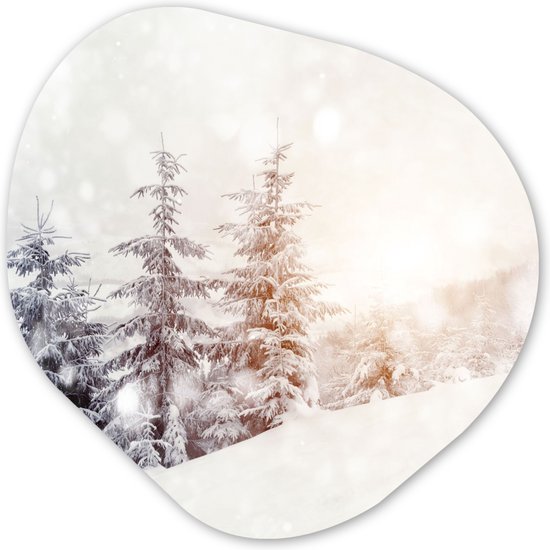 Organische Wanddecoratie - Kunststof Muurdecoratie- Organisch Schilderij - Boom - Sneeuw - Winter- 60x60 cm - Organische spiegel vorm op kunststof - Kerstdecoratie in huis - Kerstmis