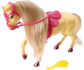 paard met accessoires blond