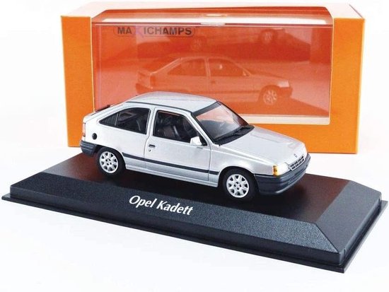 Opel Kadett 1990 - 1:43 - MaXichamps | bol.com