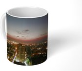 Mok - Skyline van Karachi in de avond - 350 ML - Beker