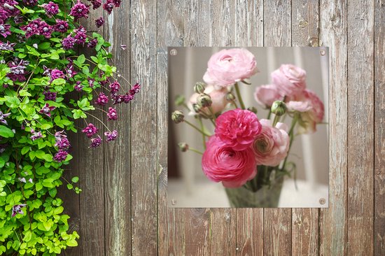Affiche de jardin Renoncules roses sur fond flou 100x100 cm - Toile de jardin / Toile d'extérieur / Peintures d'extérieur (décoration de jardin)