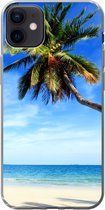 Geschikt voor iPhone 12 mini hoesje - Palmbomen - Strand - Zee - Siliconen Telefoonhoesje
