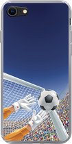 Geschikt voor iPhone 7 hoesje - Een illustratie van een keeper die de voetbal tegenhoudt - Jongetje - Meisjes - Kind - Siliconen Telefoonhoesje