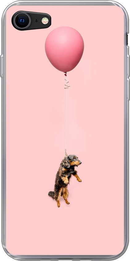 Geschikt voor iPhone SE 2020 hoesje - Teckel zweeft omhoog door een ballon  - Siliconen... | bol
