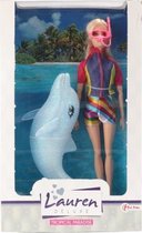 Lauren tienerpop met dolfijn
