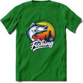 Fishing - Vissen T-Shirt | Grappig Verjaardag Vis Hobby Cadeau Shirt | Dames - Heren - Unisex | Tshirt Hengelsport Kleding Kado - Donker Groen - M