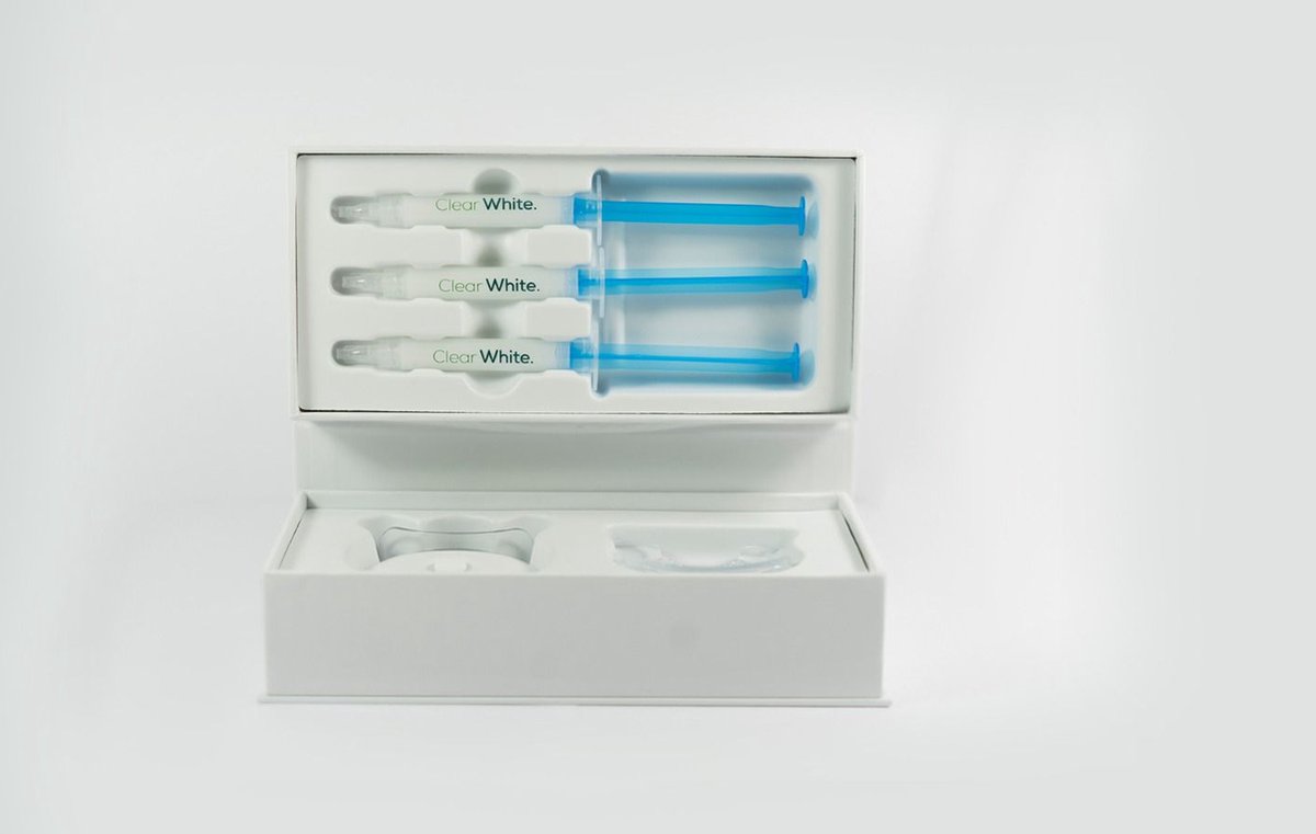 ClearWhite Whitening kit - Tandenbleekset - 100% natuurlijke ingrediënten - 9 tinten wittere tanden - 3D LED - Veilig en pijnloos