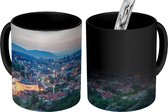 Magische Mok - Foto op Warmte Mok - Cityscape van Sarajevo in Bosnië en Herzegovina - 350 ML