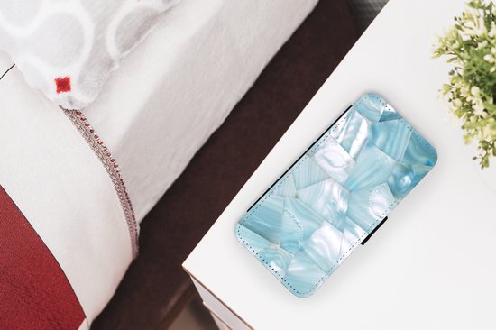 Telefoonhoesje Geschikt voor iPhone 12 Pro Max telefoonhoesje - Natuursteen - Blauw - Parelmoer - Met vakjes - Wallet case met magneetsluiting