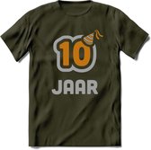 10 Jaar Feest T-Shirt | Goud - Zilver | Grappig Verjaardag Cadeau Shirt | Dames - Heren - Unisex | Tshirt Kleding Kado | - Leger Groen - XXL