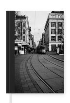 Carnet - Carnet d'écriture - Tram à Amsterdam - noir et blanc - Carnet - Format A5 - Bloc-notes