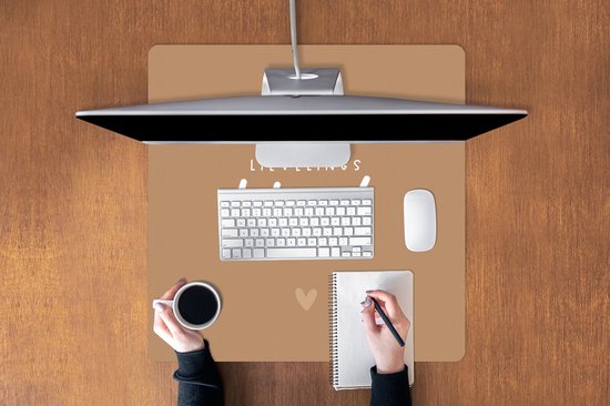 Muismat XXL 80x80 cm - Bureau onderlegger - Bureau mat Kinderen - Liefde - Lievelingskind - Bruin - Spreuken - Quotes - Cadeau - Bureaumat - Gaming mousepad xl - Bureaulegger groot - Computer deskmat