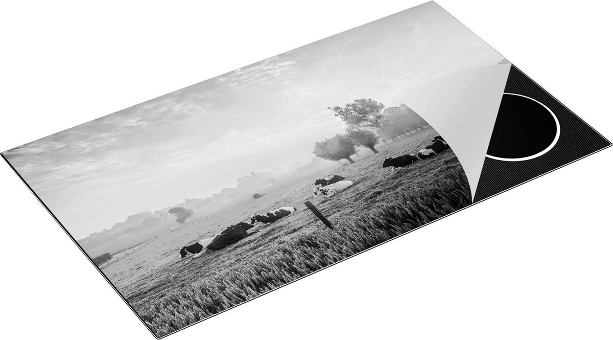 Chefcare Inductie Beschermer Koeien in de Wei tijdens Zonsopgang - Zwart Wit - 91,6x52,7 cm - Afdekplaat Inductie - Kookplaat Beschermer - Inductie Mat