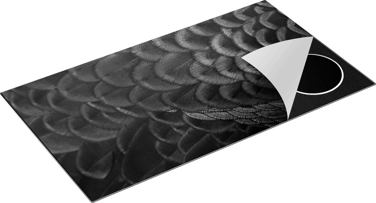 Chefcare Inductie Beschermer Kleurrijke Pauw Veren van Dichtbij - Zwart Wit - 95x55 cm - Afdekplaat Inductie - Kookplaat Beschermer - Inductie Mat