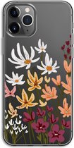 Case Company® - Hoesje geschikt voor iPhone 11 Pro hoesje - Painted wildflowers - Soft Cover Telefoonhoesje - Bescherming aan alle Kanten en Schermrand