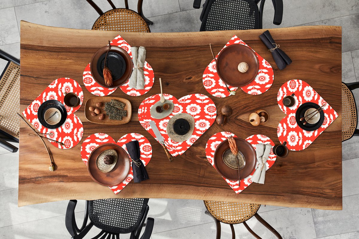 Onderleggers - Placemats - Placemats hartje - Bloemen - Patroon - Rood - 10 stuks