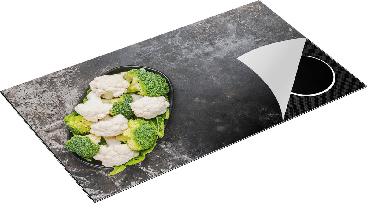 Chefcare Inductie Beschermer Bloemkool met Brocolli op Zwarte Marmer - 90x55 cm - Afdekplaat Inductie - Kookplaat Beschermer - Inductie Mat