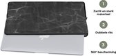 Laptophoes 17 inch - Marmer print - Patronen - Zwart - Laptop sleeve - Binnenmaat 42,5x30 cm - Zwarte achterkant