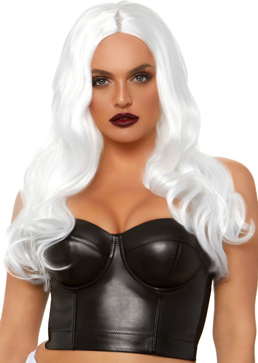 Long wavy wig