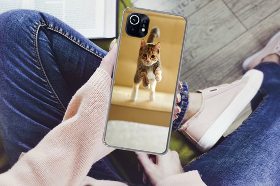 Xiaomi Mi 11 - Chat - Saut - Chaise - Coque de téléphone en Siliconen