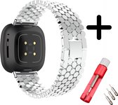 Strap-it bandje staal schubbenpatroon zilver + toolkit geschikt voor Fitbit Versa 3 / Sense