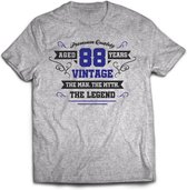 88 Jaar Legend - Feest kado T-Shirt Heren / Dames - Antraciet Grijs / Donker Blauw - Perfect Verjaardag Cadeau Shirt - grappige Spreuken, Zinnen en Teksten. Maat XXL
