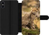 Telefoonhoesje Geschikt voor iPhone XS telefoonhoesje - Luipaard - Bos - Dier - Met vakjes - Wallet case met magneetsluiting