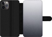 Bookcase Geschikt voor iPhone 11 Pro telefoonhoesje - Aluminium print - Metaal - Grijs - Met vakjes - Wallet case met magneetsluiting