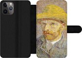 Telefoonhoesje Geschikt voor iPhone 11 Pro telefoonhoesje - Zelfportret met strohoed - Vincent van Gogh - Met vakjes - Wallet case met magneetsluiting