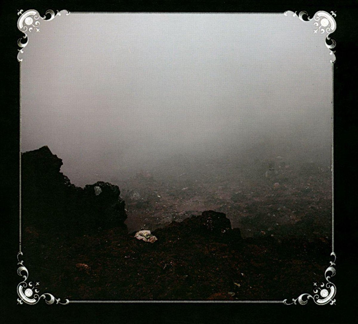 Castevet - Mounds Of Ash