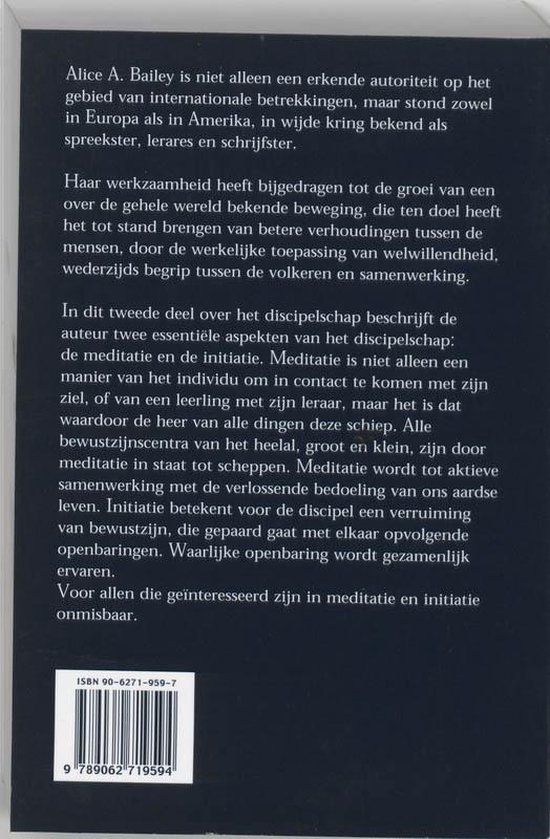 Achterkant van een boek met Nederlandse tekst over Alice A. Bailey, meditatie en discipelschap. ISBN en barcode zichtbaar.