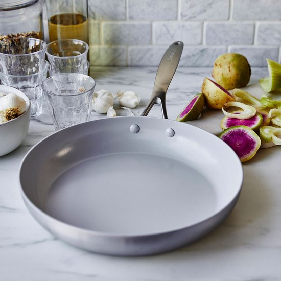 GreenPan Venice Pro Tri-Ply RVS, Keramische Antiaanbak 28 cm/4,8l hapjespan Jumbo Cooker met greep en deksel, PFAS-vrij, Multi Clad, Inductie, Vaatwasserbestendig, Ovenbestendig, Zilver
