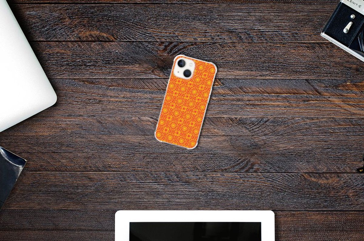 iPhone 13 Doorzichtige Silicone Hoesje Batik Oranje