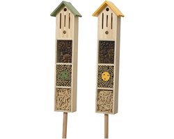 foto van Decoris Insectenhotel Op Stok - Nestkast - Groen Geel