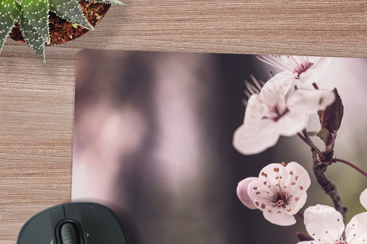Muismat XXL 80x60 cm - Bureau onderlegger - Bureau mat Bloemen - Wit - Natuur - Plant - Bloesem - Bureaumat - Gaming mousepad xl - Bureaulegger groot - Computer deskmat