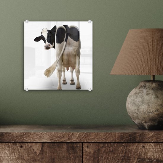MuchoWow® Peinture sur verre 20x20 cm - Peinture sur verre acrylique - Vache regardant la caméra par derrière sur fond blanc - Photo sur verre - Peintures