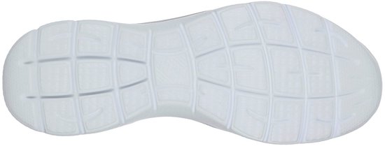 Onderkant van een witte instapper sneaker met wit profiel.