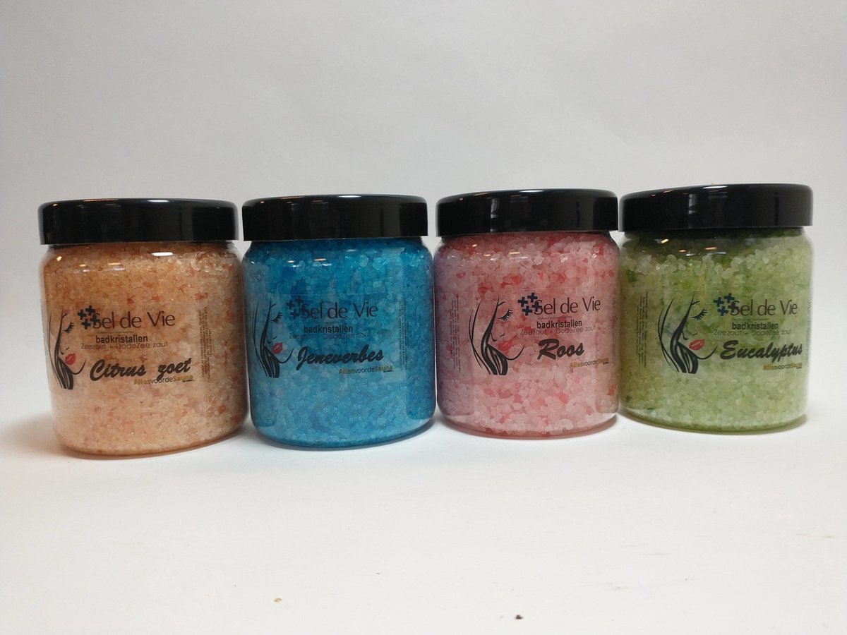 Badzout pakket 4 x 600gr uit  zeezout en dode zee zout Sinaasapel/limoen, Jeneverbes, Roos, Eucalyptus - wellnesskadoos