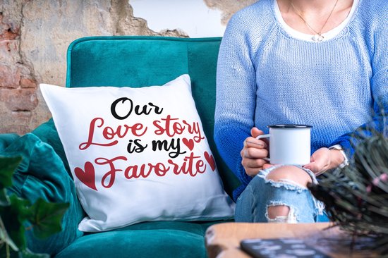 Oreiller Saint-Valentin avec texte : Notre histoire d'amour est ma préférée | cadeau de Saint-Valentin | Décoration de Saint-Valentin | Cadeaux drôles | Cadeau | Coussin