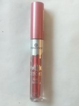 essence melted chrome liquid lipstick 04 iron heart 2.3ml