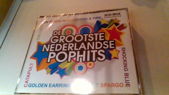 Voorkant van CD-hoes "De Grootste Nederlandse Pophits" met gekleurde sterren en cirkels.