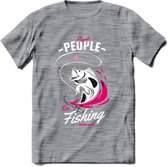 Cool People Do Fishing - Vissen T-Shirt | Roze | Grappig Verjaardag Vis Hobby Cadeau Shirt | Dames - Heren - Unisex | Tshirt Hengelsport Kleding Kado - Donker Grijs - Gemaleerd - M