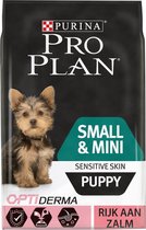 8 x Pro Plan Small & Mini Puppy Sensitive Skin 700g Zalm