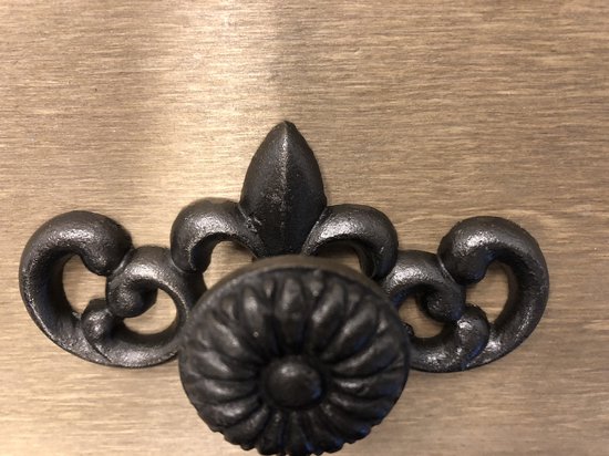 Bouton D'armoire FKI Hardware K737, Finition Fer Forgé Noir, 38mm, Avec Plaque