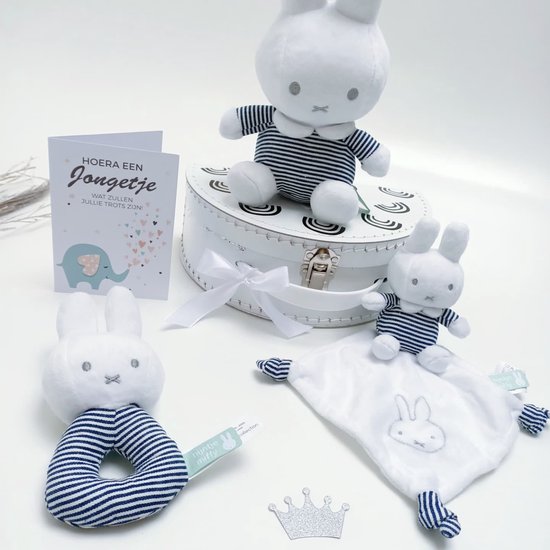 Kraamcadeau - Kerstkado - Nijntje knuffel - Babyset - Babygifts - Geboortekaartje - Baby Koffertje - koffertje - Kraampakket - Babygeschenkset - Bijtring - Rammelaar - Nijntje miffy set- Knuffeldoek - Speenkoord - Zeeproosje - Kraamkado voor jongen