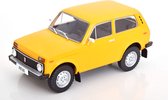 De 1:18 Modelauto van de Lada Niva 1600 van 1977 in Yellow. De fabrikant van het Schaalmodel is MCG. Dit model is alleen online beschikbaar.