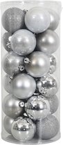 Oneiro's Luxe Kerstballen MEGA LUXE SET van 24 ZILVER- ø 80 mm - 24 stuks - groen - kerstbal - luxe verpakking – kerstcollectie – kerstdecoratie – kerstboomhanger – kerstversiering – zilver