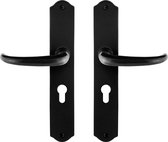 GPF6205.60 smeedijzer zwart Uhka deurkruk op schild PC55, 238x41x4mm